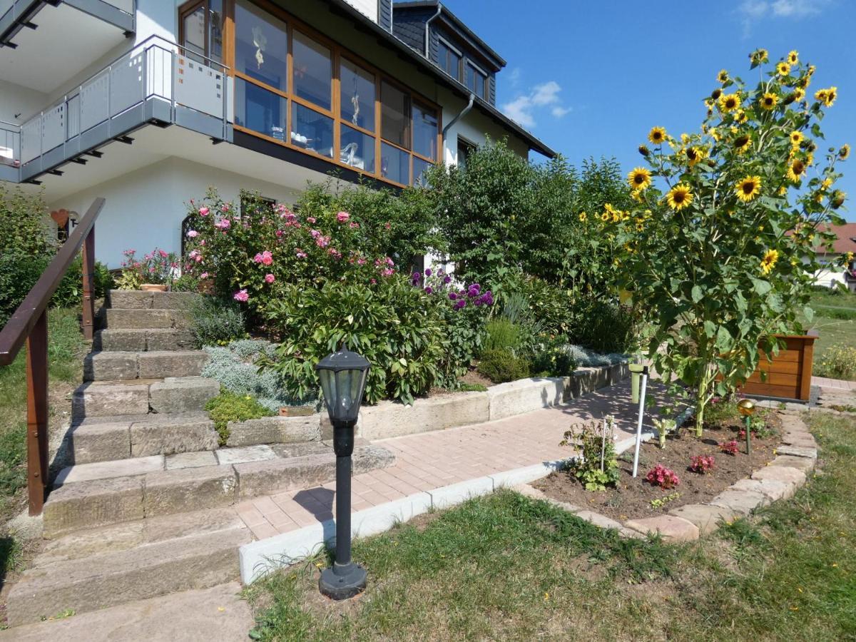 Ferienwohnung Neumann Герсфелд Екстериор снимка
